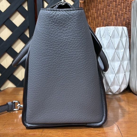 EUC Michael Kors Hudson Large Leather Satchel Crossbody Bag Gray COI Included - Picture 5 of 15